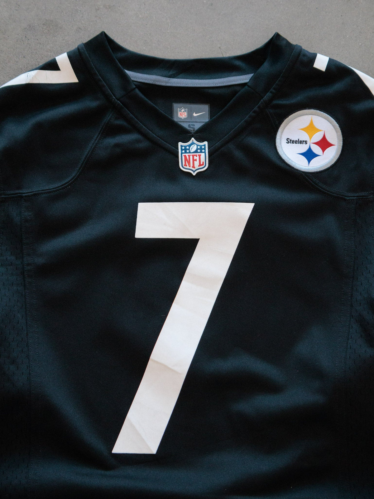 Vintage Black Nike Pittsburgh Steelers Roethlisberger Jersey (S)