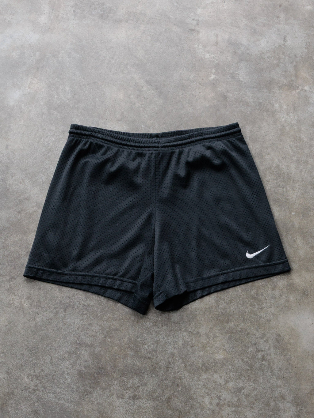 Vintage 90s Black Nike Mesh Shorts (S)