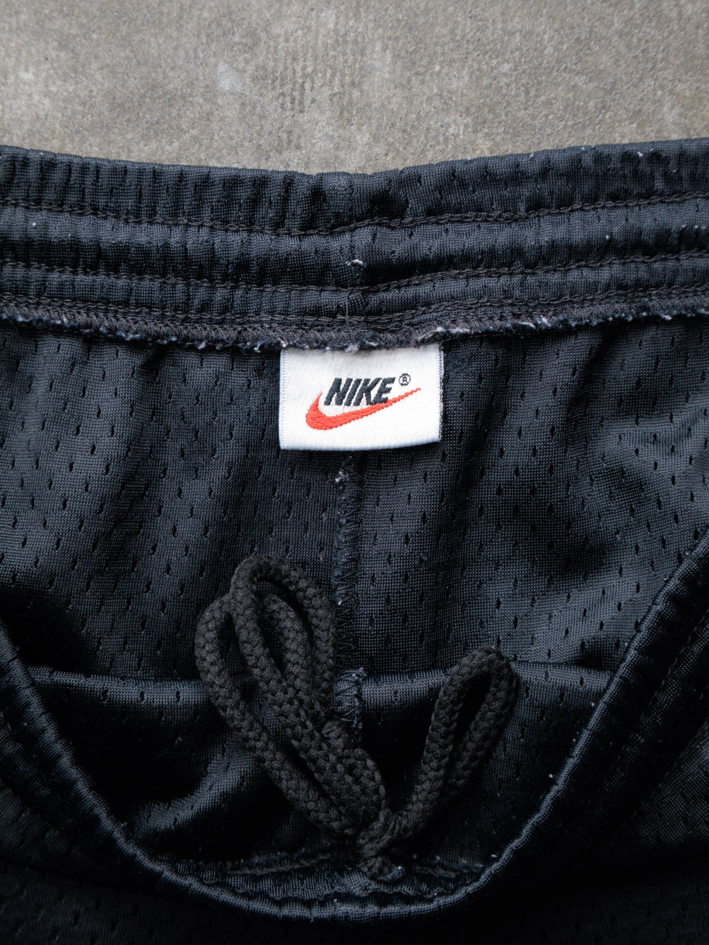 Vintage 90s Black Nike Mesh Shorts (S)