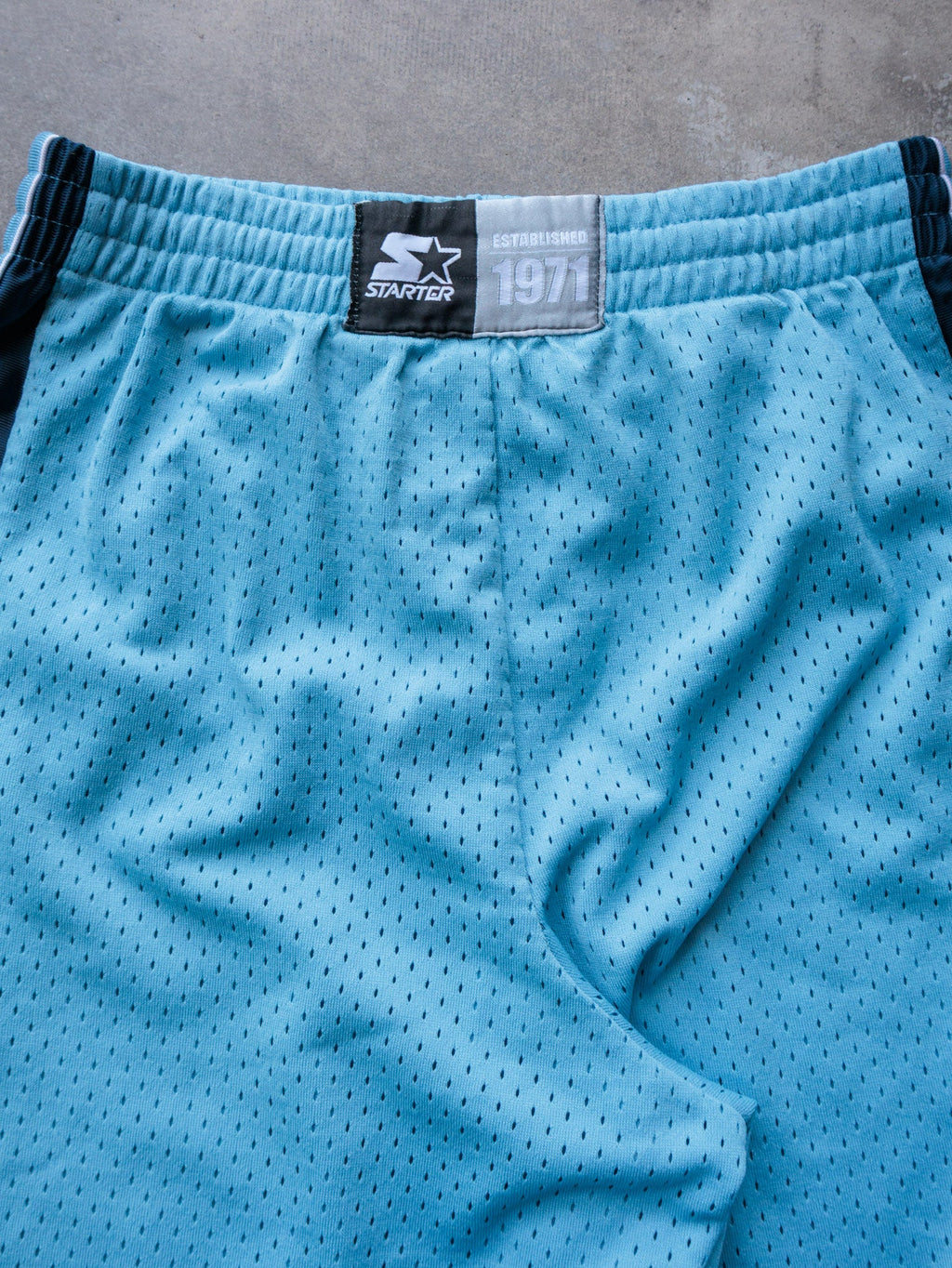 Vintage 90s Blue Starter Mesh Shorts (M)