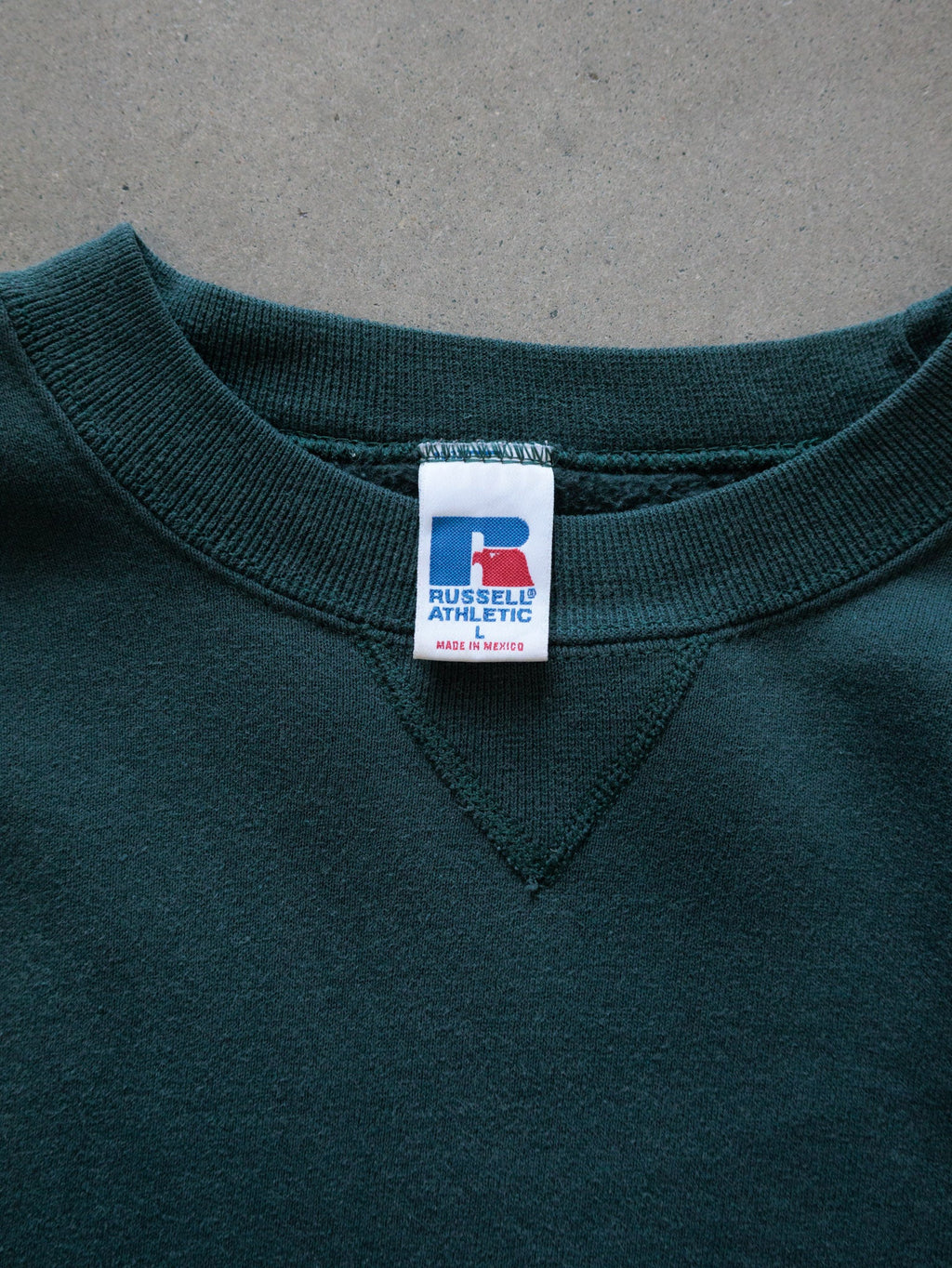 Vintage 90s Green Russell Athletic Sweatshirt (L)