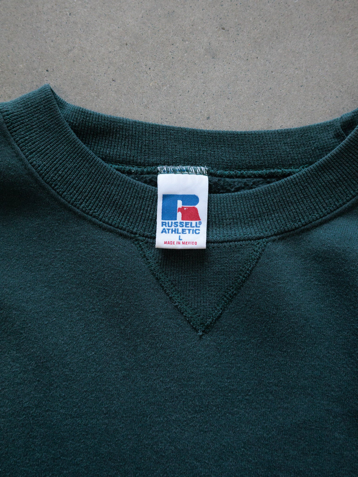 Vintage 90s Green Russell Athletic Sweatshirt (L)