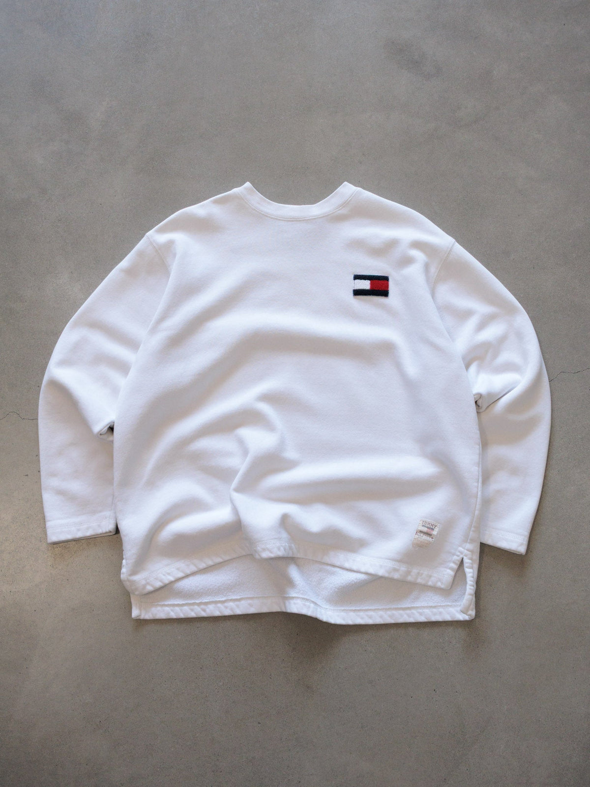 Vintage 90s White Tommy Hilfiger Flag Sweatshirt (L)