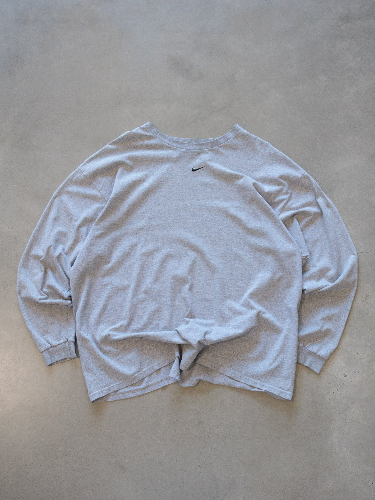 Vintage 00s Grey Nike Long Sleeve Tee (2XL)