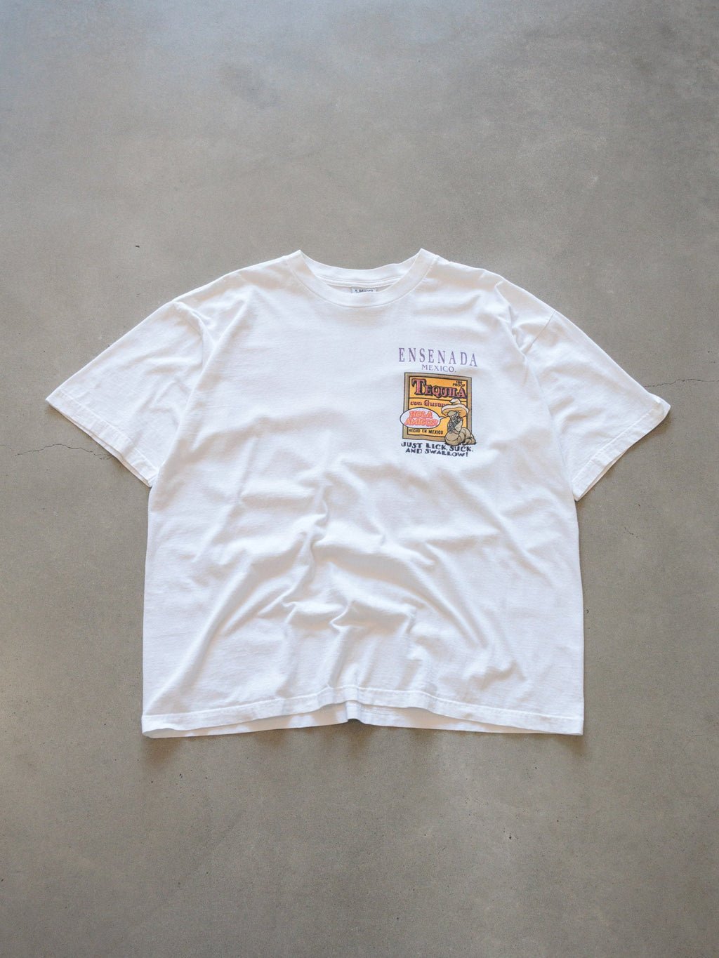 Vintage 90s White Hard Rock Cafe Ensenada Mexico Tee (XL)
