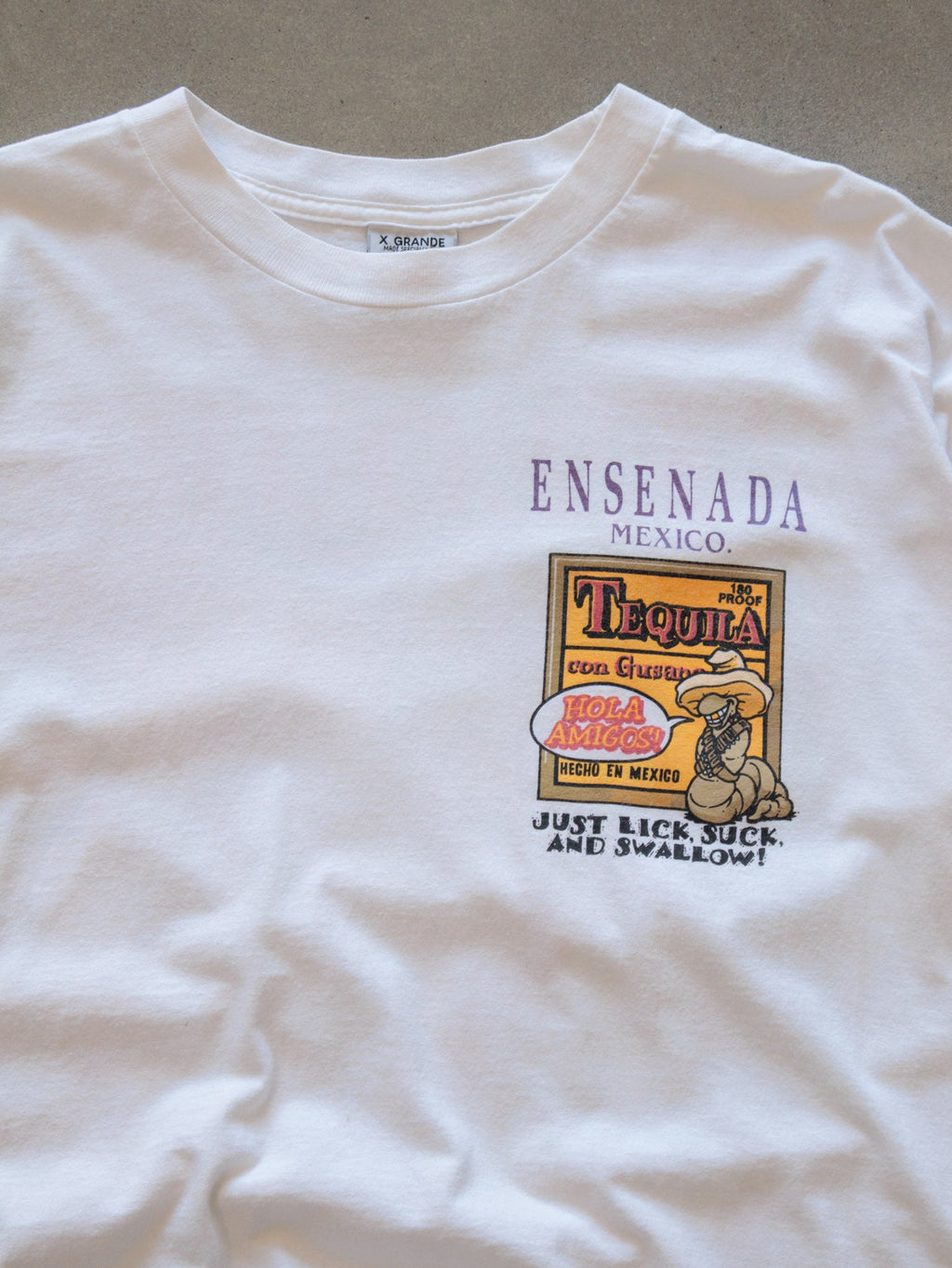 Vintage 90s White Hard Rock Cafe Ensenada Mexico Tee (XL)