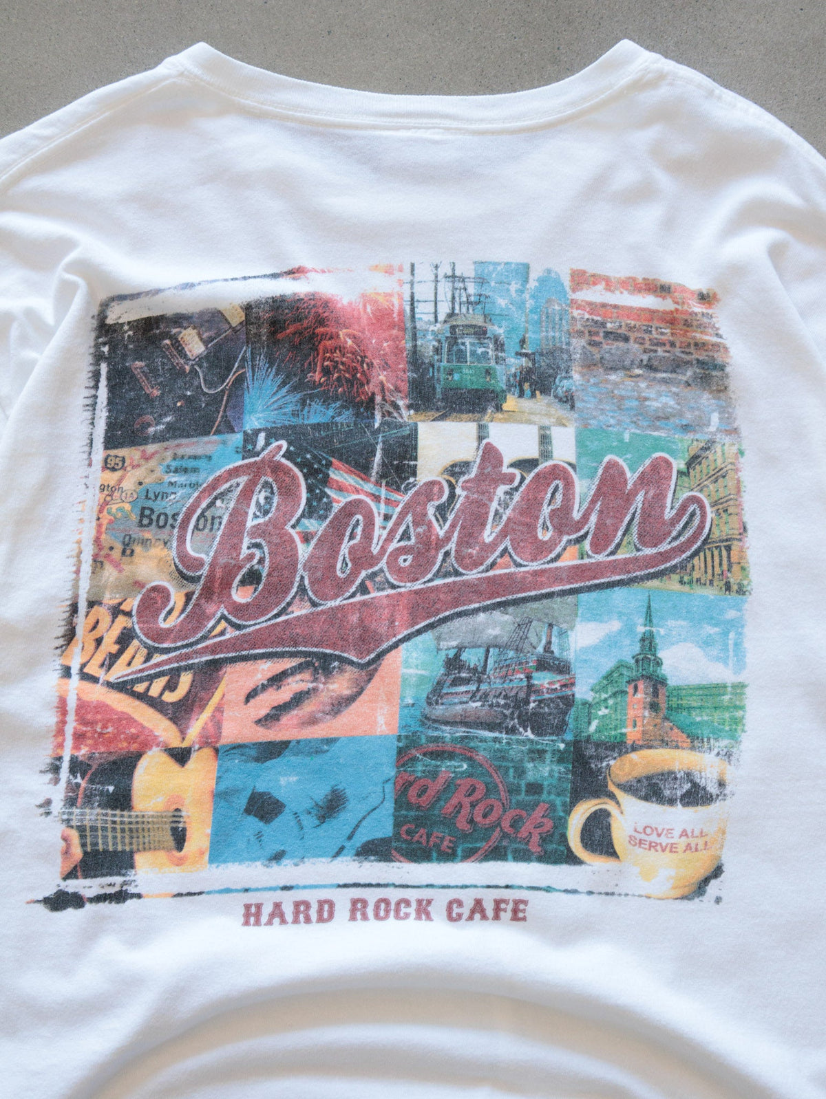 Vintage 00s White Hard Rock Cafe Boston Tee (L)