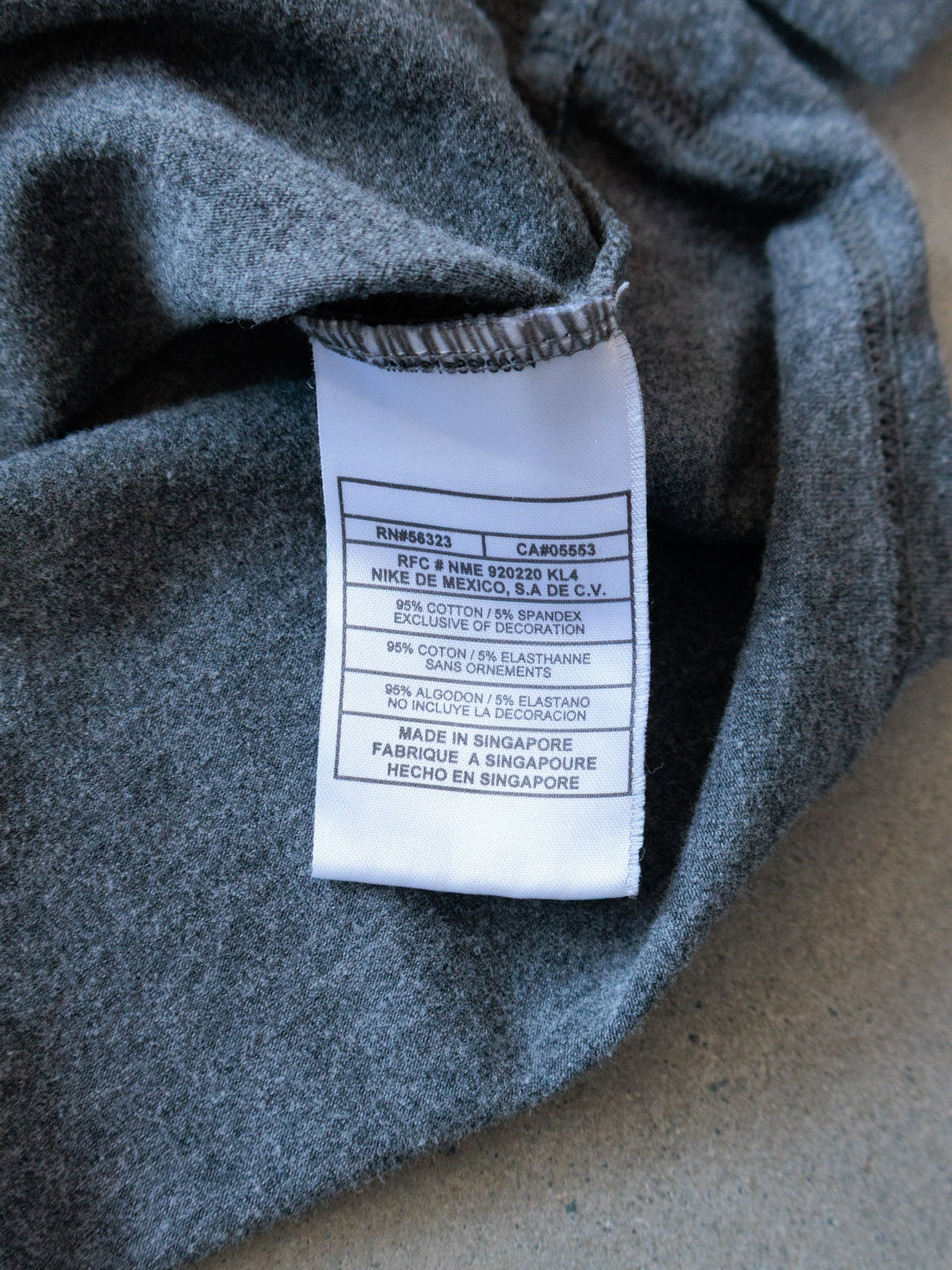Vintage 00s Grey Nike Lightweight Hoodie (XL)