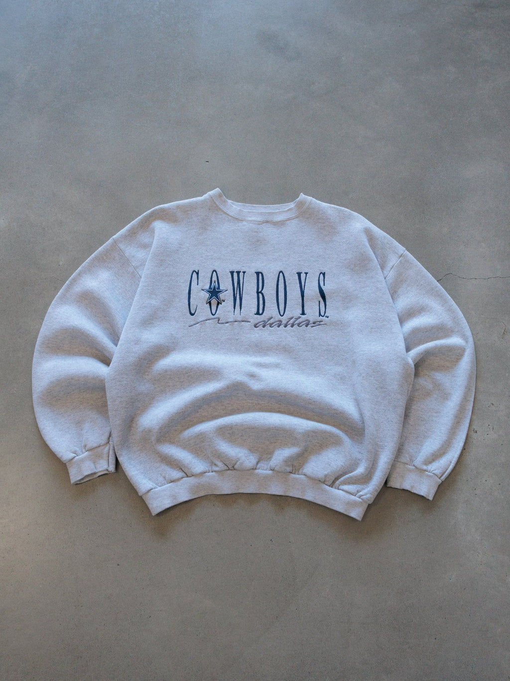 Vintage 90s Grey Dallas Cowboys Sweatshirt (XL)