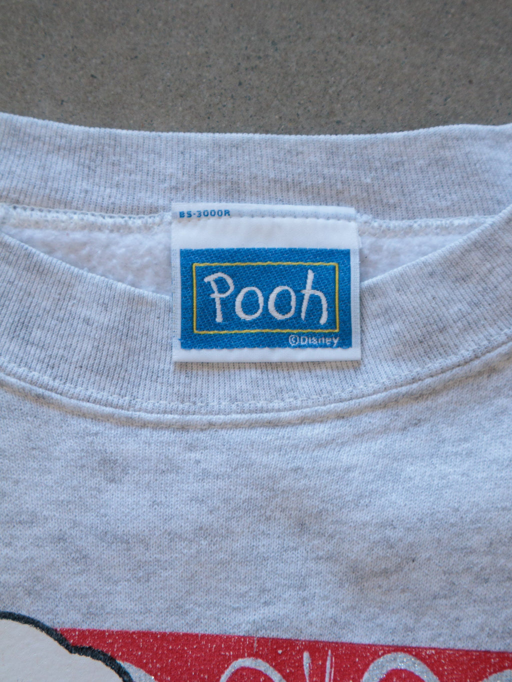 Vintage 90s Grey Disney Winnie the Pooh Sweatshirt (XL)