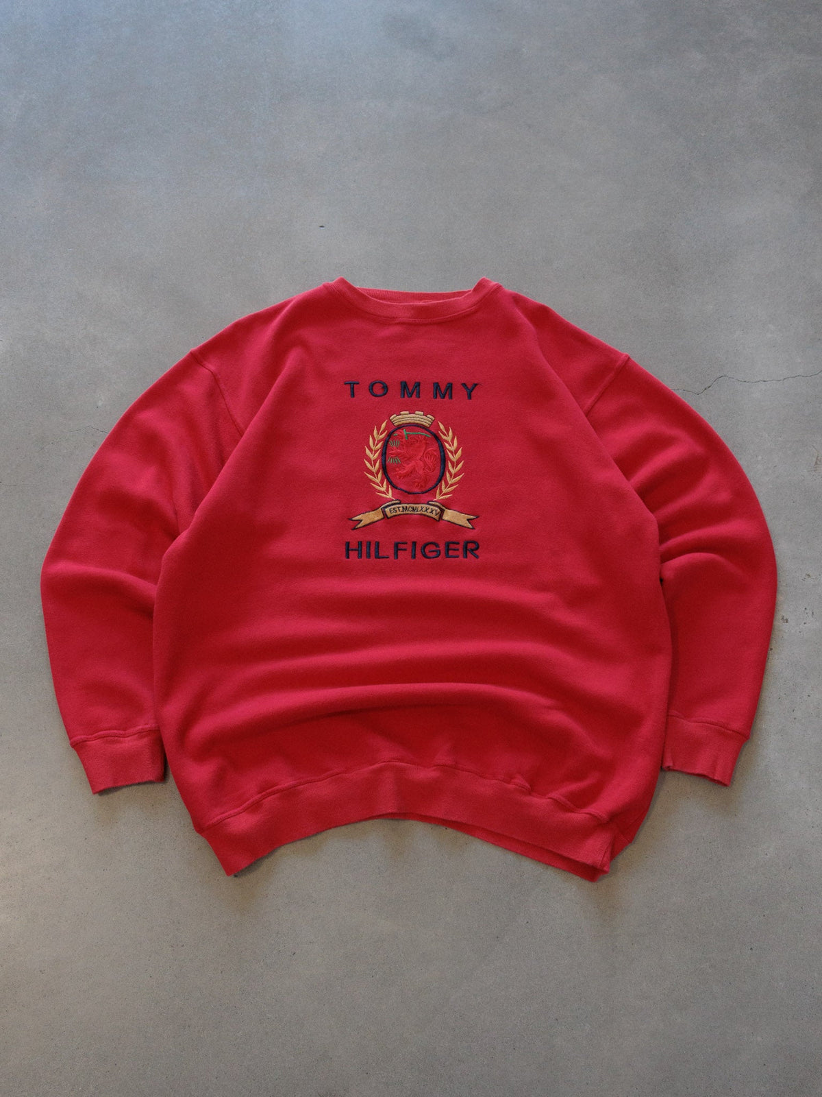Vintage 90s Red Tommy Hilfiger Crest Sweatshirt (L)