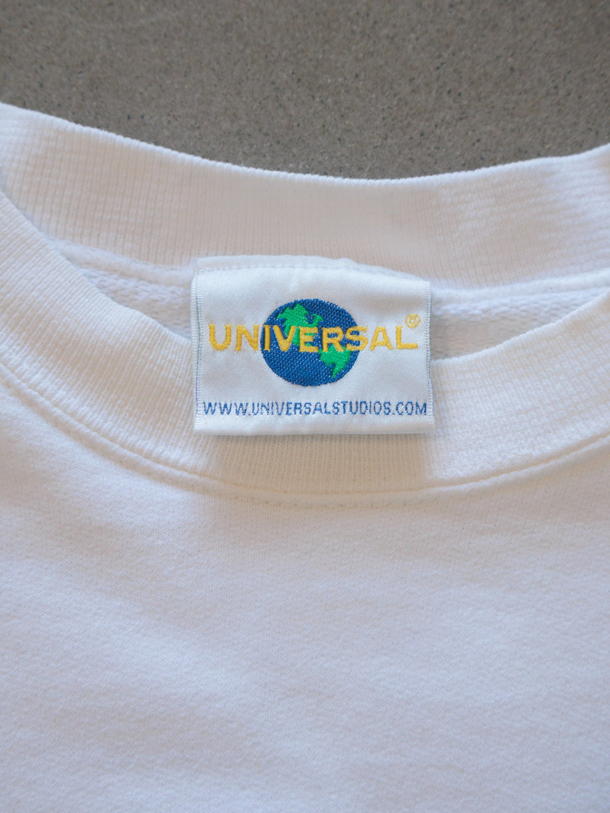 Vintage 00s White Universal Studios Hollywood Sweatshirt (XL)