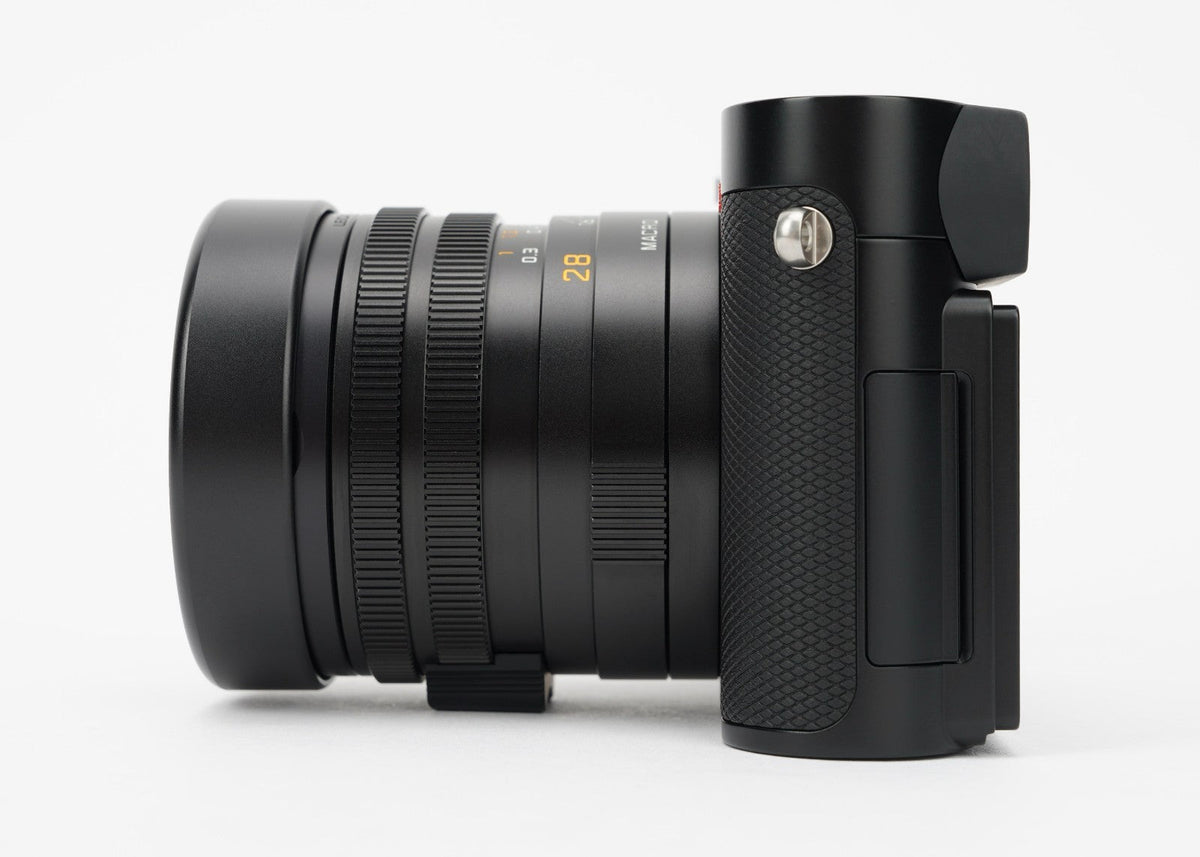 Leica Q3 60MP Full-Frame Compact Camera with Summilux 28mm f/1.7 ASPH. Lens