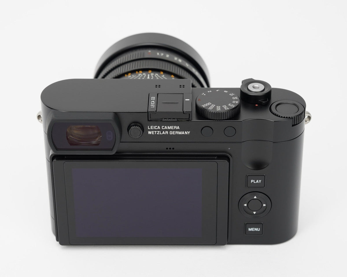 Leica Q3 60MP Full-Frame Compact Camera with Summilux 28mm f/1.7 ASPH. Lens