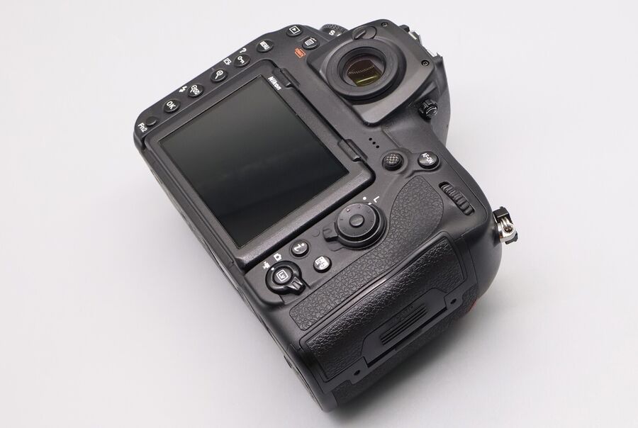 Nikon D850 45.7MP Digital SLR Camera Body