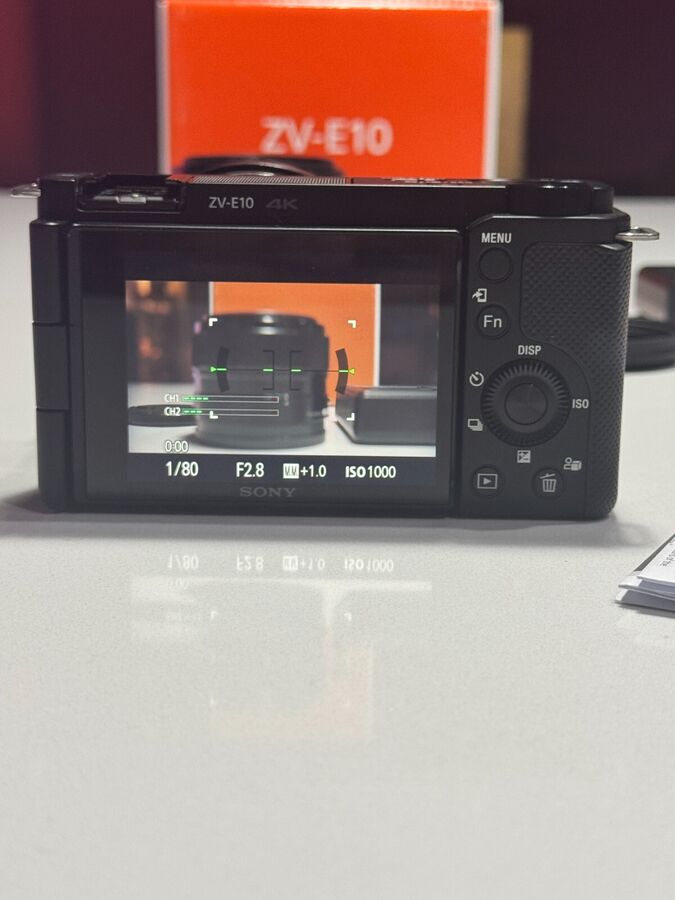 Sony ZV-e10 + Sony 35mm 1.8 + Samyang 24mm 2.8 + accessories