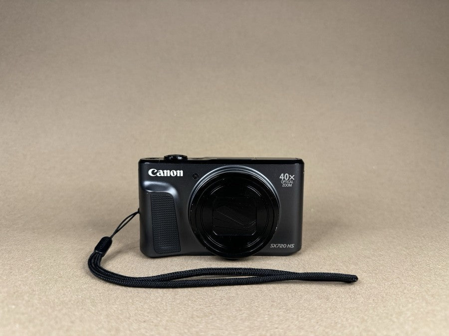 Canon PowerShot SX720 HS 20.3MP Digital Camera - Black (Body Only) with Cracked Screen