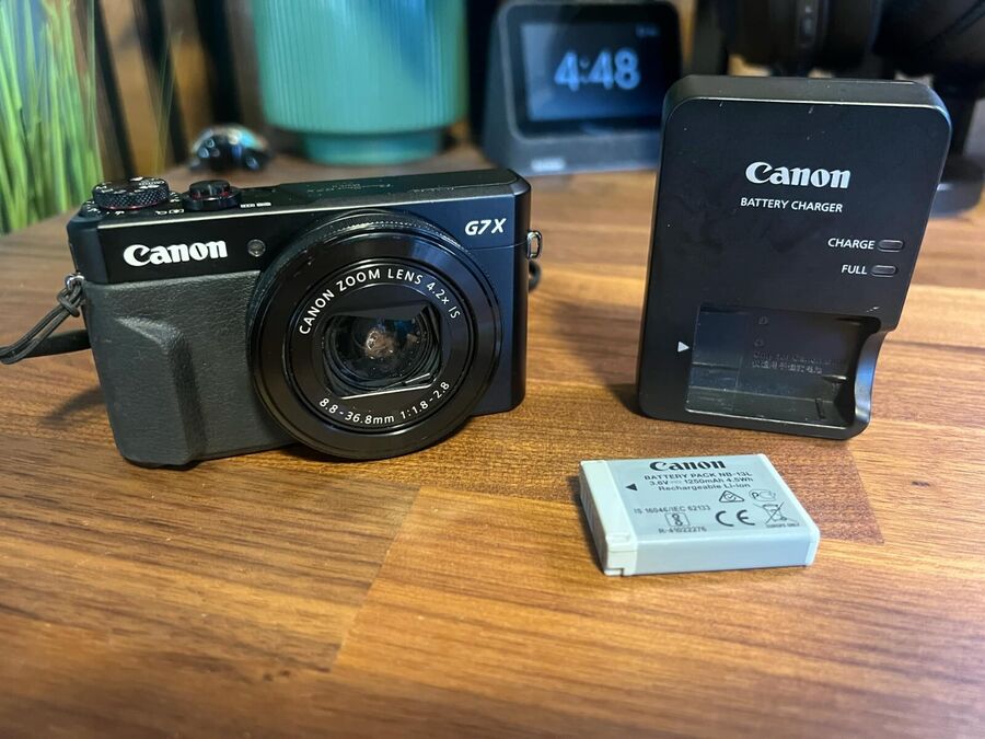 Canon PowerShot G7 X Mark II Digital Camera for Parts/Repair