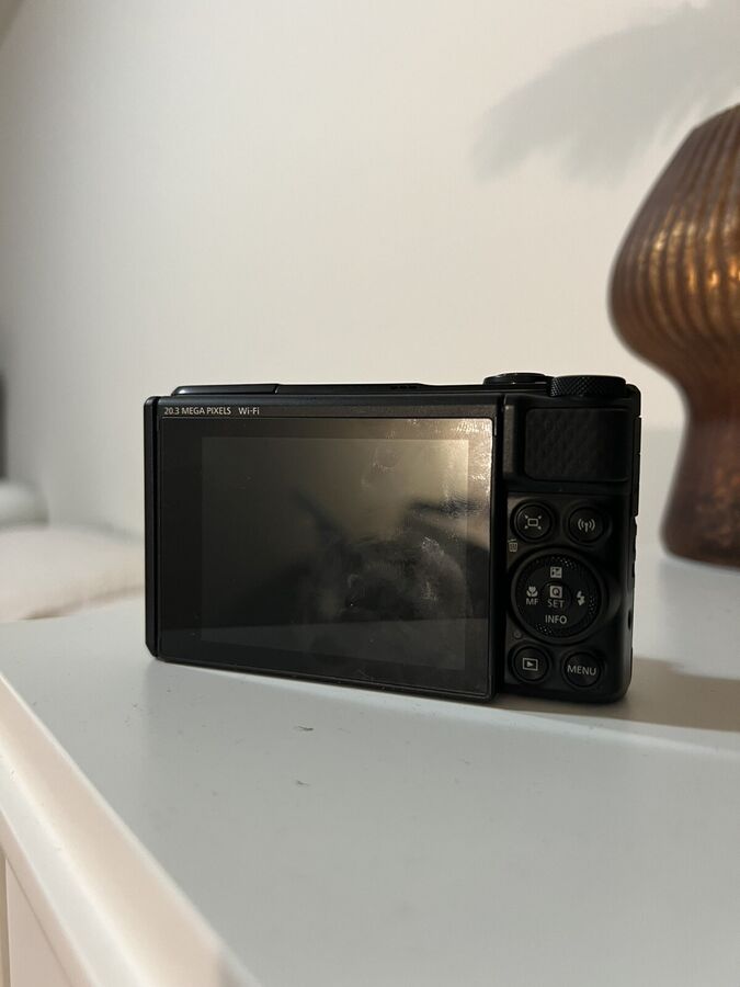 Canon PowerShot SX740 HS 20.3MP Point & Shoot Digital Camera Black - PRE OWNED