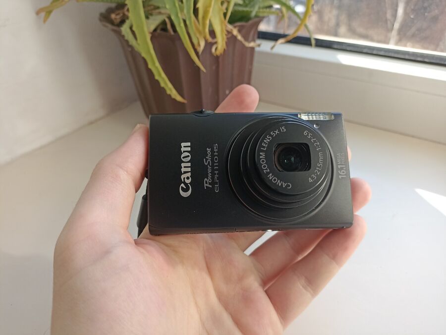 Canon PowerShot ELPH 110 HS Black 16.0MP Digital Camera