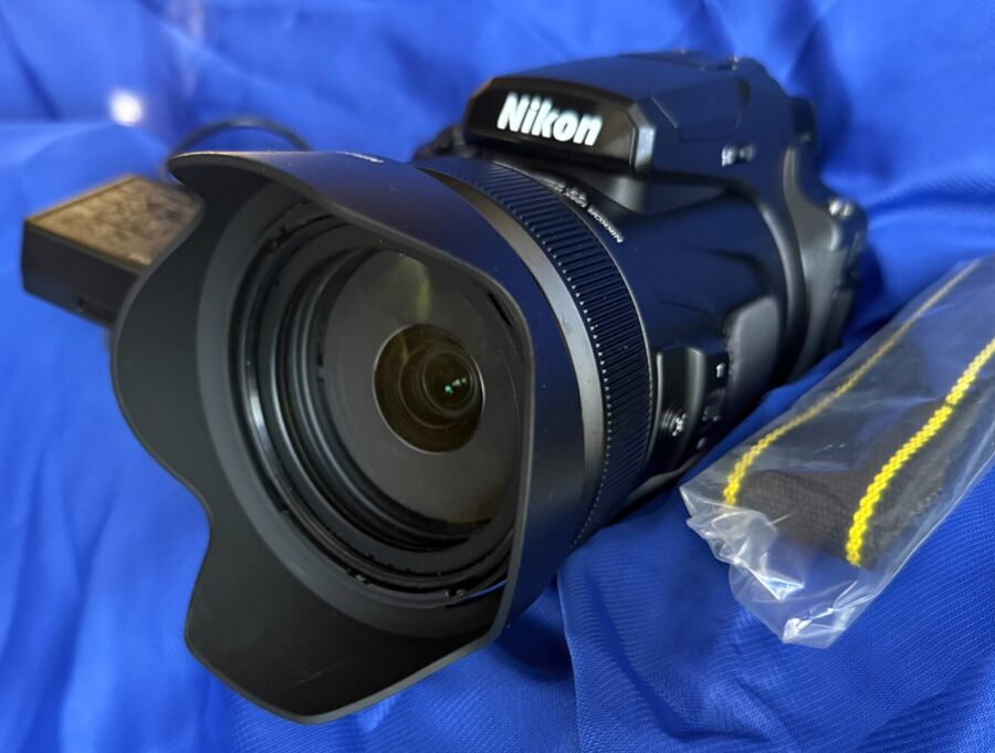 Nikon COOLPIX P1000 16MP 125x Optical Zoom 24-3000mm f/2.8 Digital Camera