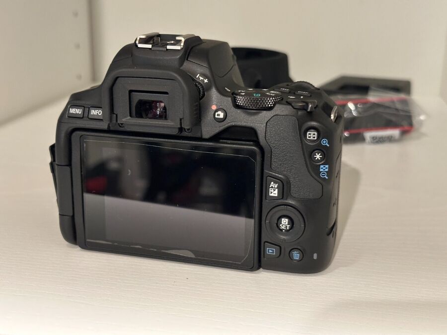 Canon EOS Rebel SL3 250D DSLR Camera (Body) Black